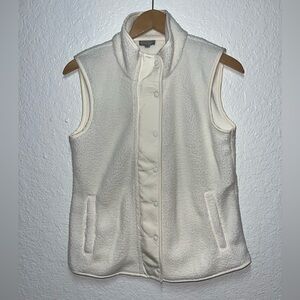 T by Talbots cream white Sherpa front zip vest women’s size Small